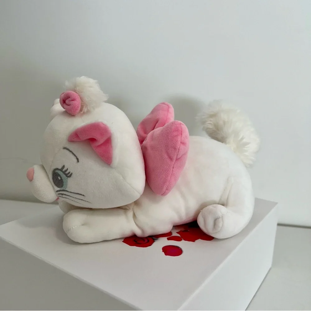 Disneyland Paris Aristocats Marie White and Red Plush Toy - Picture 4 of 8
